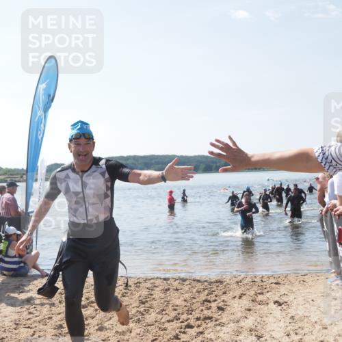 22.06.2025 - Viking Triathlon MichiJ http://msf.ph/oto/8090861 22.06.2025 10:38:10 Schwimmen 61, 72, 89, 179, 191, 209 meine-sportfotos.de