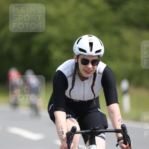 22.06.2025 - Viking Triathlon Yannick Fuchs http://msf.ph/oto/8090871 22.06.2025 11:52:17 Radfahren 43, 44, 54, 83, 156, 320, 335, 361, 431, 521 meine-sportfotos.de