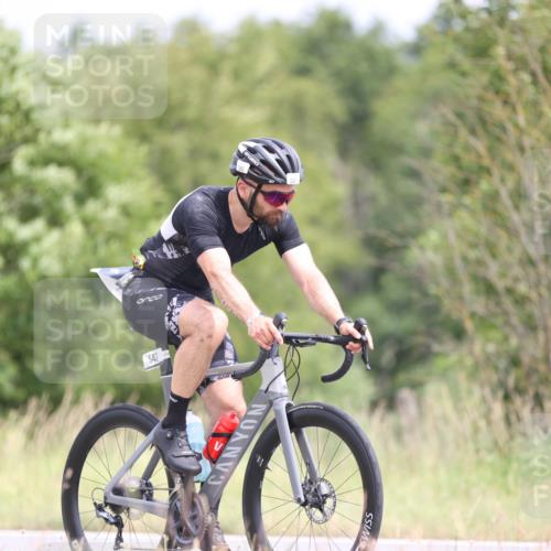 22.06.2025 - Viking Triathlon Yannick Fuchs http://msf.ph/oto/8090944 22.06.2025 13:26:17 Radfahren 422, 496, 542 meine-sportfotos.de