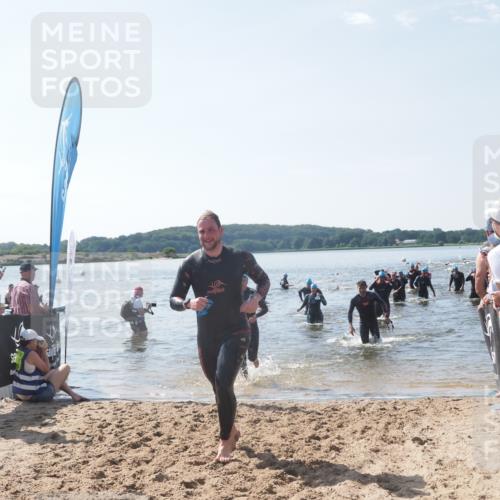 22.06.2025 - Viking Triathlon MichiJ http://msf.ph/oto/8090953 22.06.2025 10:38:18 Schwimmen 61, 72, 89, 191, 209, 269, 398, 447, 509, 535, 662 meine-sportfotos.de