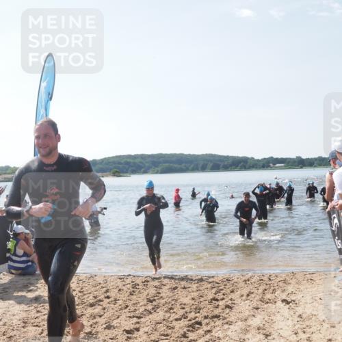 22.06.2025 - Viking Triathlon MichiJ http://msf.ph/oto/8090970 22.06.2025 10:38:19 Schwimmen 61, 72, 89, 191, 209, 269, 398, 428, 447, 509, 535, 662 meine-sportfotos.de