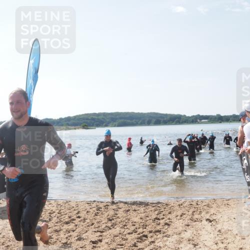 22.06.2025 - Viking Triathlon MichiJ http://msf.ph/oto/8090978 22.06.2025 10:38:19 Schwimmen 61, 72, 89, 191, 209, 269, 398, 428, 447, 509, 535, 662 meine-sportfotos.de