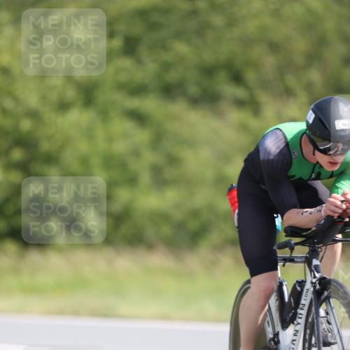 22.06.2025 - Viking Triathlon Yannick Fuchs http://msf.ph/oto/8090982 22.06.2025 11:08:40 Radfahren 9, 52, 90, 198, 286, 315, 534 meine-sportfotos.de