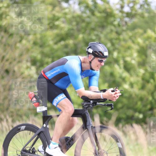 22.06.2025 - Viking Triathlon Yannick Fuchs http://msf.ph/oto/8090988 22.06.2025 13:26:24 Radfahren 422, 423, 496 meine-sportfotos.de