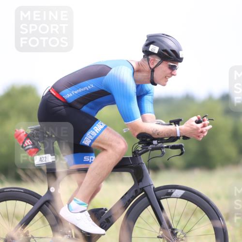 22.06.2025 - Viking Triathlon Yannick Fuchs http://msf.ph/oto/8090998 22.06.2025 13:26:25 Radfahren 422, 423, 496 meine-sportfotos.de