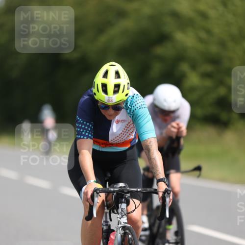 22.06.2025 - Viking Triathlon Yannick Fuchs http://msf.ph/oto/8091015 22.06.2025 11:52:48 Radfahren 381, 450, 656 meine-sportfotos.de