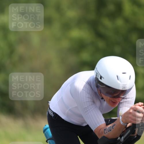 22.06.2025 - Viking Triathlon Yannick Fuchs http://msf.ph/oto/8091020 22.06.2025 11:52:49 Radfahren 381, 450, 653, 656 meine-sportfotos.de