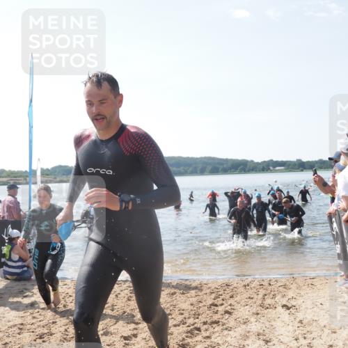 22.06.2025 - Viking Triathlon MichiJ http://msf.ph/oto/8091044 22.06.2025 10:38:28 Schwimmen 22, 85, 89, 156, 209, 269, 398, 419, 428, 447, 509, 535, 601, 603, 659, 662 meine-sportfotos.de