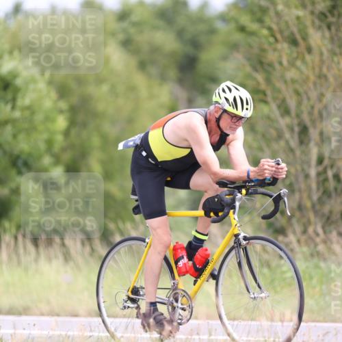 22.06.2025 - Viking Triathlon Yannick Fuchs http://msf.ph/oto/8091048 22.06.2025 13:26:31 Radfahren 423 meine-sportfotos.de