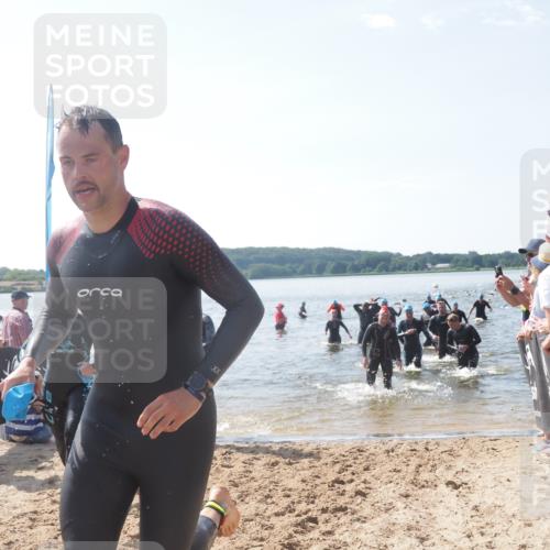 22.06.2025 - Viking Triathlon MichiJ http://msf.ph/oto/8091049 22.06.2025 10:38:28 Schwimmen 22, 85, 89, 156, 209, 269, 398, 419, 428, 447, 509, 535, 601, 603, 659, 662 meine-sportfotos.de