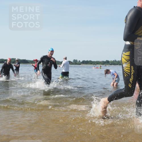 22.06.2025 - Viking Triathlon KatJ http://msf.ph/oto/8091077 22.06.2025 10:27:07 Schwimmen 52, 81, 145, 288, 623 meine-sportfotos.de