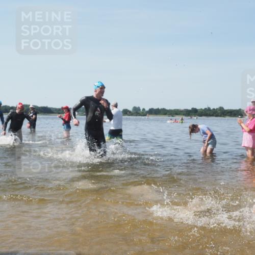 22.06.2025 - Viking Triathlon KatJ http://msf.ph/oto/8091095 22.06.2025 10:27:07 Schwimmen 52, 81, 145, 288, 623 meine-sportfotos.de