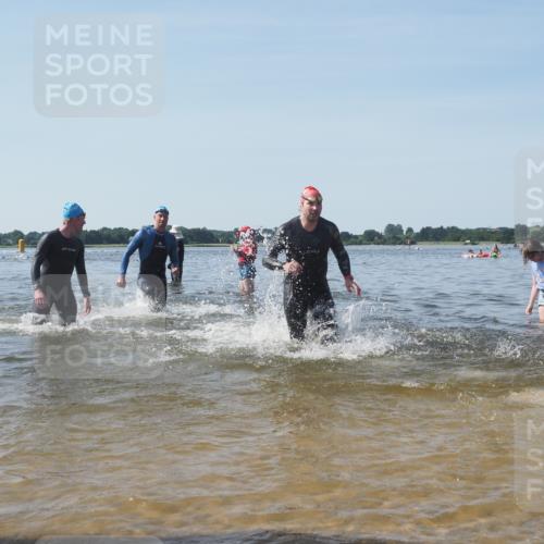 22.06.2025 - Viking Triathlon KatJ http://msf.ph/oto/8091159 22.06.2025 10:27:10 Schwimmen 52, 81, 145, 623 meine-sportfotos.de