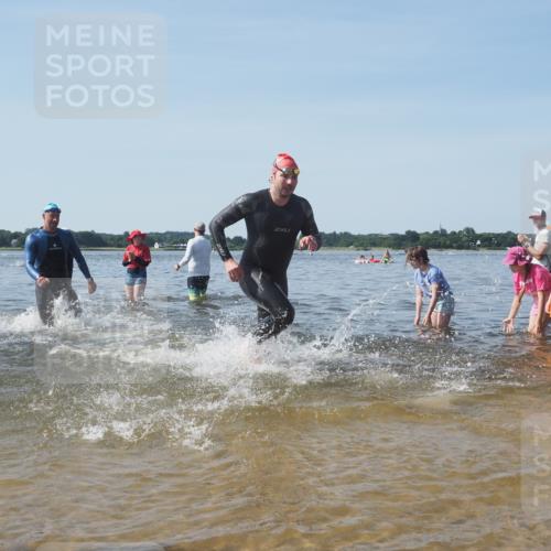 22.06.2025 - Viking Triathlon KatJ http://msf.ph/oto/8091167 22.06.2025 10:27:10 Schwimmen 52, 81, 145, 623 meine-sportfotos.de