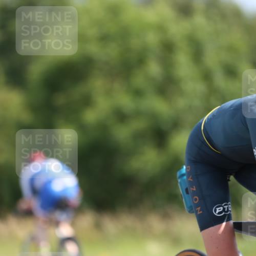 22.06.2025 - Viking Triathlon Yannick Fuchs http://msf.ph/oto/8091239 22.06.2025 11:09:09 Radfahren 15, 66, 159, 186, 199, 272, 327, 369, 447, 621, 627 meine-sportfotos.de