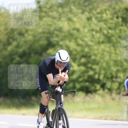 22.06.2025 - Viking Triathlon Yannick Fuchs http://msf.ph/oto/8091249 22.06.2025 11:09:10 Radfahren 15, 66, 159, 186, 199, 272, 327, 369, 447, 621, 627 meine-sportfotos.de