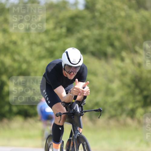 22.06.2025 - Viking Triathlon Yannick Fuchs http://msf.ph/oto/8091262 22.06.2025 11:09:11 Radfahren 15, 66, 159, 186, 199, 272, 327, 447, 621, 627 meine-sportfotos.de