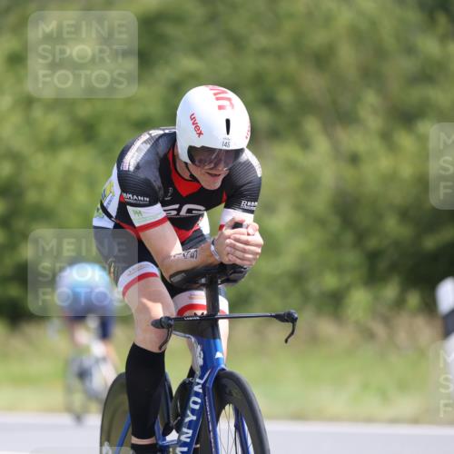 22.06.2025 - Viking Triathlon Yannick Fuchs http://msf.ph/oto/8091285 22.06.2025 11:09:36 Radfahren 145, 176, 368, 423 meine-sportfotos.de
