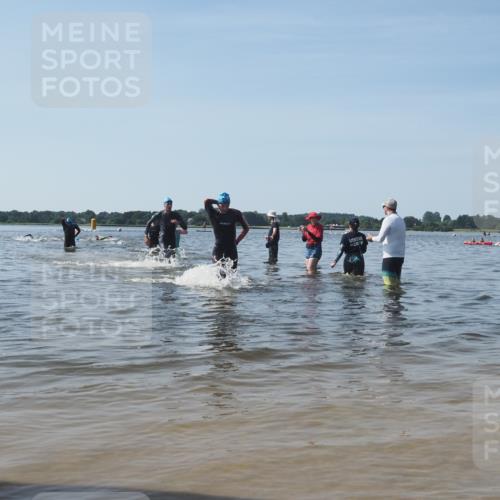 22.06.2025 - Viking Triathlon KatJ http://msf.ph/oto/8091289 22.06.2025 10:27:33 Schwimmen 1, 176, 272, 286, 611 meine-sportfotos.de