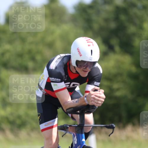 22.06.2025 - Viking Triathlon Yannick Fuchs http://msf.ph/oto/8091290 22.06.2025 11:09:36 Radfahren 145, 176, 368, 423 meine-sportfotos.de