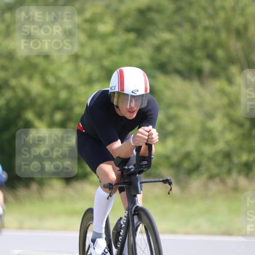 22.06.2025 - Viking Triathlon Yannick Fuchs http://msf.ph/oto/8091295 22.06.2025 11:09:37 Radfahren 145, 176, 368, 423 meine-sportfotos.de