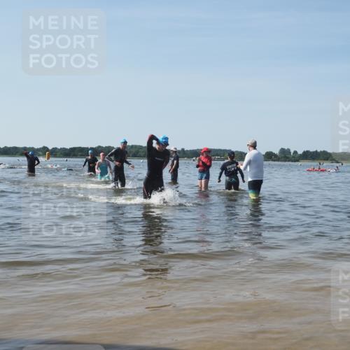 22.06.2025 - Viking Triathlon KatJ http://msf.ph/oto/8091300 22.06.2025 10:27:33 Schwimmen 1, 176, 272, 286, 611 meine-sportfotos.de