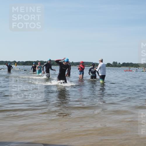 22.06.2025 - Viking Triathlon KatJ http://msf.ph/oto/8091311 22.06.2025 10:27:33 Schwimmen 1, 176, 272, 286, 611 meine-sportfotos.de