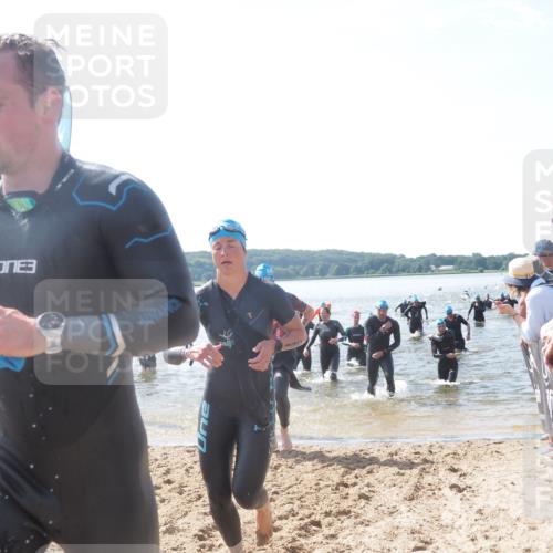 22.06.2025 - Viking Triathlon MichiJ http://msf.ph/oto/8091368 22.06.2025 10:38:37 Schwimmen 22, 85, 156, 164, 215, 269, 315, 327, 398, 419, 428, 509, 601, 603, 659 meine-sportfotos.de