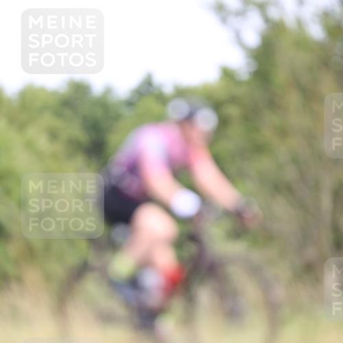 22.06.2025 - Viking Triathlon Yannick Fuchs http://msf.ph/oto/8091369 22.06.2025 13:28:04 Radfahren 405 meine-sportfotos.de