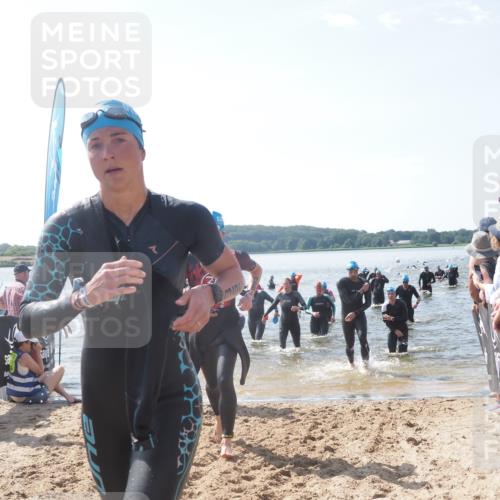 22.06.2025 - Viking Triathlon MichiJ http://msf.ph/oto/8091393 22.06.2025 10:38:38 Schwimmen 22, 85, 135, 156, 164, 215, 315, 327, 398, 419, 428, 601, 603, 659 meine-sportfotos.de