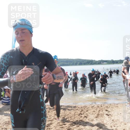 22.06.2025 - Viking Triathlon MichiJ http://msf.ph/oto/8091402 22.06.2025 10:38:38 Schwimmen 22, 85, 135, 156, 164, 215, 315, 327, 398, 419, 428, 601, 603, 659 meine-sportfotos.de