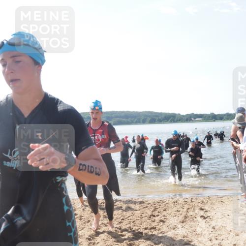 22.06.2025 - Viking Triathlon MichiJ http://msf.ph/oto/8091413 22.06.2025 10:38:38 Schwimmen 22, 85, 135, 156, 164, 215, 315, 327, 398, 419, 428, 601, 603, 659 meine-sportfotos.de
