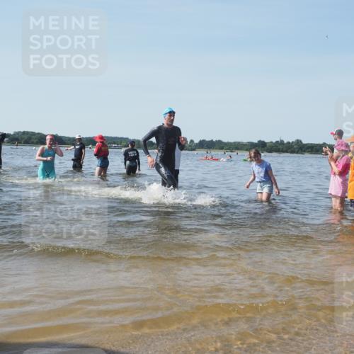 22.06.2025 - Viking Triathlon KatJ http://msf.ph/oto/8091423 22.06.2025 10:27:37 Schwimmen 1, 176, 272, 286, 611 meine-sportfotos.de
