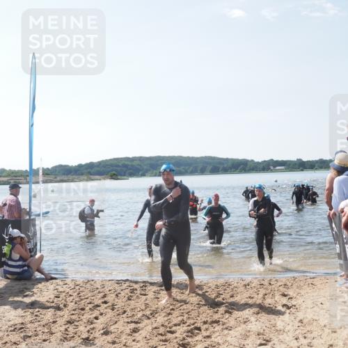 22.06.2025 - Viking Triathlon MichiJ http://msf.ph/oto/8091431 22.06.2025 10:38:41 Schwimmen 22, 85, 135, 156, 164, 211, 215, 315, 327, 419, 601, 603, 659 meine-sportfotos.de