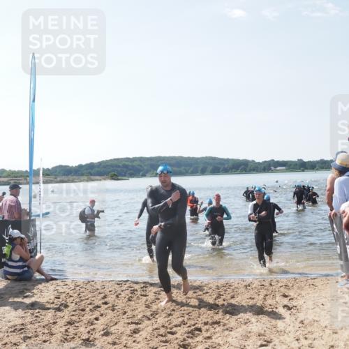22.06.2025 - Viking Triathlon MichiJ http://msf.ph/oto/8091438 22.06.2025 10:38:41 Schwimmen 22, 85, 135, 156, 164, 211, 215, 315, 327, 419, 601, 603, 659 meine-sportfotos.de