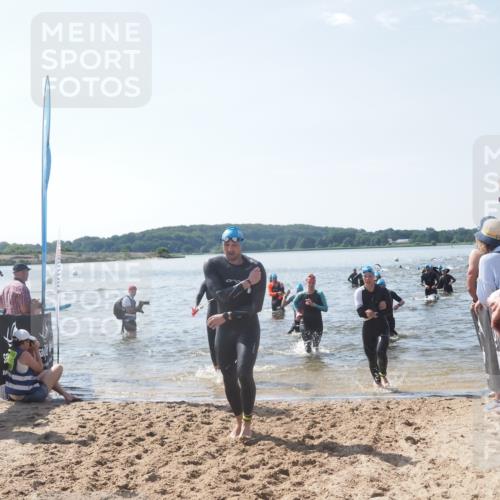22.06.2025 - Viking Triathlon MichiJ http://msf.ph/oto/8091447 22.06.2025 10:38:41 Schwimmen 22, 85, 135, 156, 164, 211, 215, 315, 327, 419, 601, 603, 659 meine-sportfotos.de