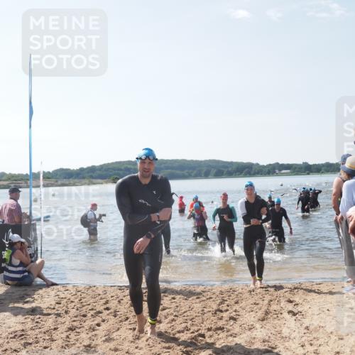 22.06.2025 - Viking Triathlon MichiJ http://msf.ph/oto/8091472 22.06.2025 10:38:42 Schwimmen 22, 85, 135, 156, 164, 211, 215, 315, 327, 336, 419, 601, 659 meine-sportfotos.de