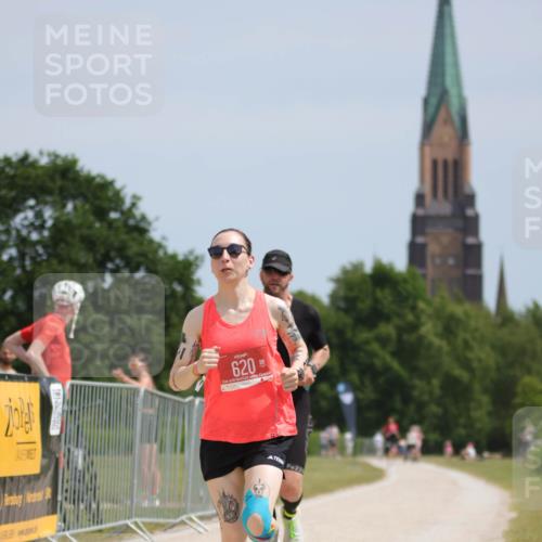 22.06.2025 - Viking Triathlon H.Heesch http://msf.ph/oto/8091475 22.06.2025 13:01:01 Laufen 311, 620 meine-sportfotos.de