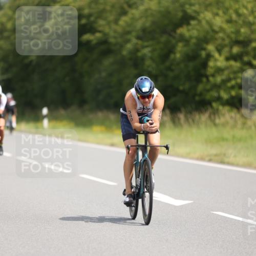 22.06.2025 - Viking Triathlon Yannick Fuchs http://msf.ph/oto/8091498 22.06.2025 11:53:45 Radfahren 4, 13, 173, 288, 309, 340, 444, 458, 462, 472, 484, 604 meine-sportfotos.de