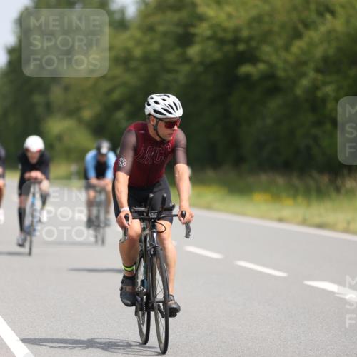 22.06.2025 - Viking Triathlon Yannick Fuchs http://msf.ph/oto/8091502 22.06.2025 11:53:45 Radfahren 4, 13, 173, 288, 309, 340, 444, 458, 462, 472, 484, 604 meine-sportfotos.de