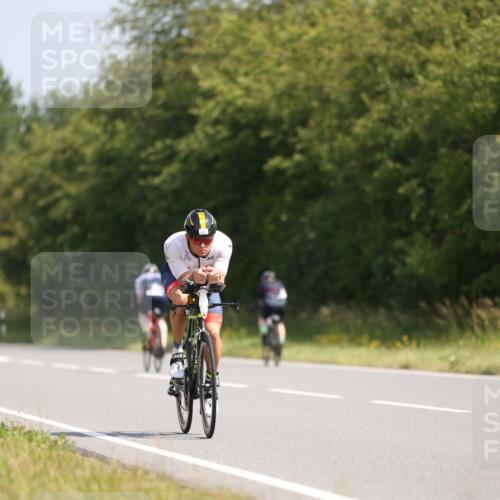 22.06.2025 - Viking Triathlon Yannick Fuchs http://msf.ph/oto/8091503 22.06.2025 11:10:53 Radfahren 329, 346, 637 meine-sportfotos.de