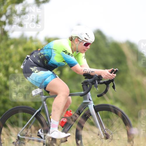 22.06.2025 - Viking Triathlon Yannick Fuchs http://msf.ph/oto/8091526 22.06.2025 13:28:30 Radfahren 26, 240, 321, 640 meine-sportfotos.de