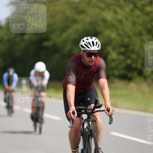 22.06.2025 - Viking Triathlon Yannick Fuchs http://msf.ph/oto/8091530 22.06.2025 11:53:46 Radfahren 4, 13, 173, 288, 309, 340, 359, 444, 458, 462, 472, 604 meine-sportfotos.de