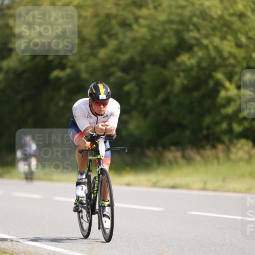 22.06.2025 - Viking Triathlon Yannick Fuchs http://msf.ph/oto/8091531 22.06.2025 11:10:53 Radfahren 329, 346, 637 meine-sportfotos.de