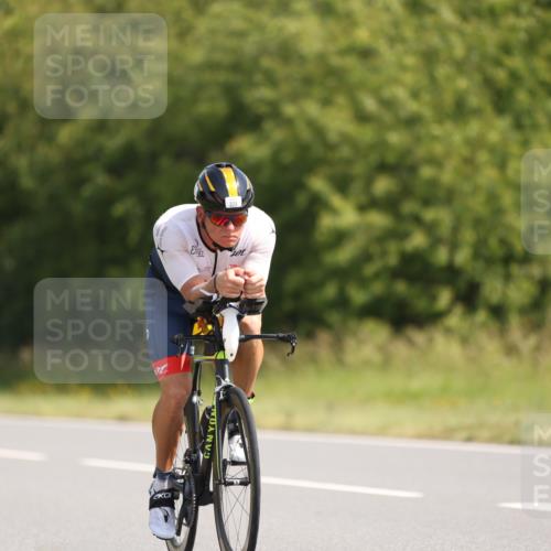 22.06.2025 - Viking Triathlon Yannick Fuchs http://msf.ph/oto/8091545 22.06.2025 11:10:54 Radfahren 329, 346, 637 meine-sportfotos.de