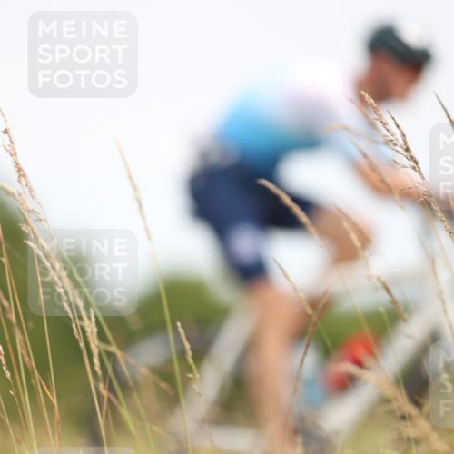 22.06.2025 - Viking Triathlon Yannick Fuchs http://msf.ph/oto/8091557 22.06.2025 13:28:33 Radfahren 26, 240, 321, 640 meine-sportfotos.de
