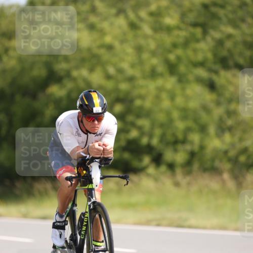22.06.2025 - Viking Triathlon Yannick Fuchs http://msf.ph/oto/8091558 22.06.2025 11:10:54 Radfahren 329, 346, 637 meine-sportfotos.de