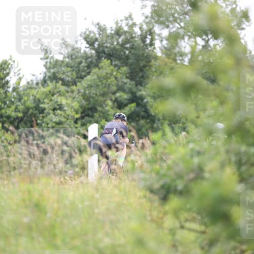 22.06.2025 - Viking Triathlon Yannick Fuchs http://msf.ph/oto/8091575 22.06.2025 13:28:42 Radfahren 240 meine-sportfotos.de