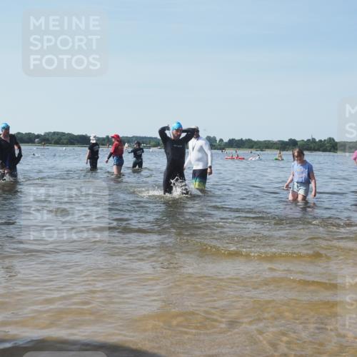 22.06.2025 - Viking Triathlon KatJ http://msf.ph/oto/8091581 22.06.2025 10:27:43 Schwimmen 1, 176, 198, 230, 534, 611 meine-sportfotos.de