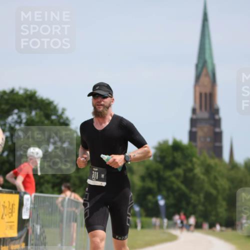 22.06.2025 - Viking Triathlon H.Heesch http://msf.ph/oto/8091602 22.06.2025 13:01:02 Laufen 311, 620 meine-sportfotos.de
